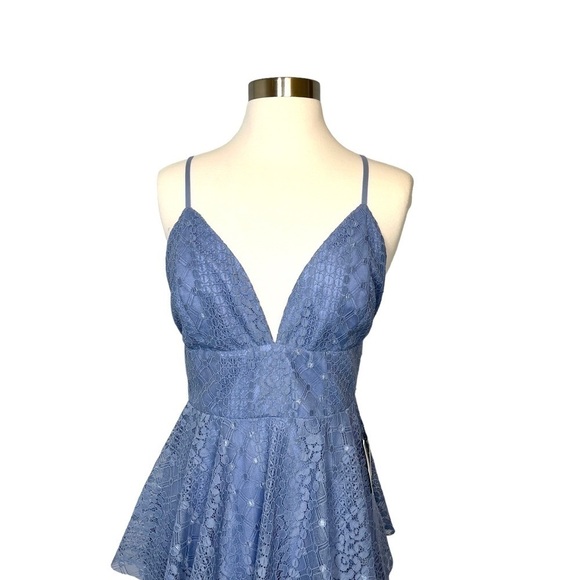 Lulu's Blue Lace Tiered Midi Dress Sweetheart Neckline Straps Size Sm NWT - Picture 10 of 16